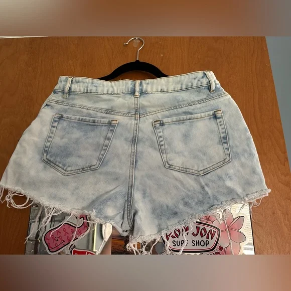 Pacsun Jean Shorts - Picture 3 of 3